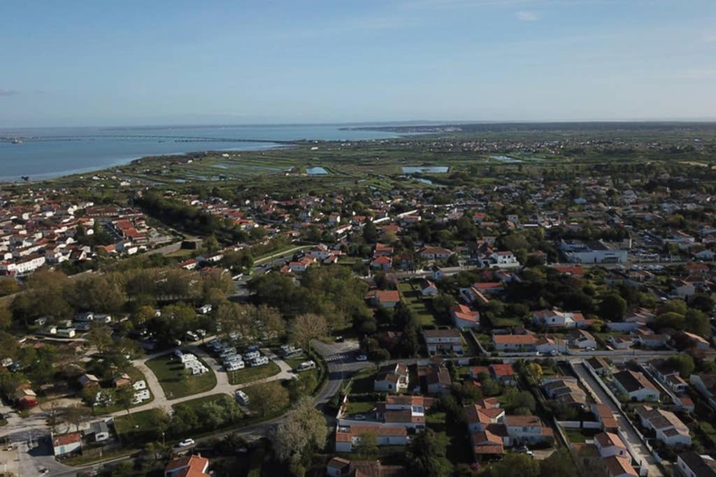 Les Amareyeurs - Ile D'Oleron - Maison Classee 3 Etoiles Avec Piscine - Clim - Velos Le Chateau-d'Oleron Ngoại thất bức ảnh