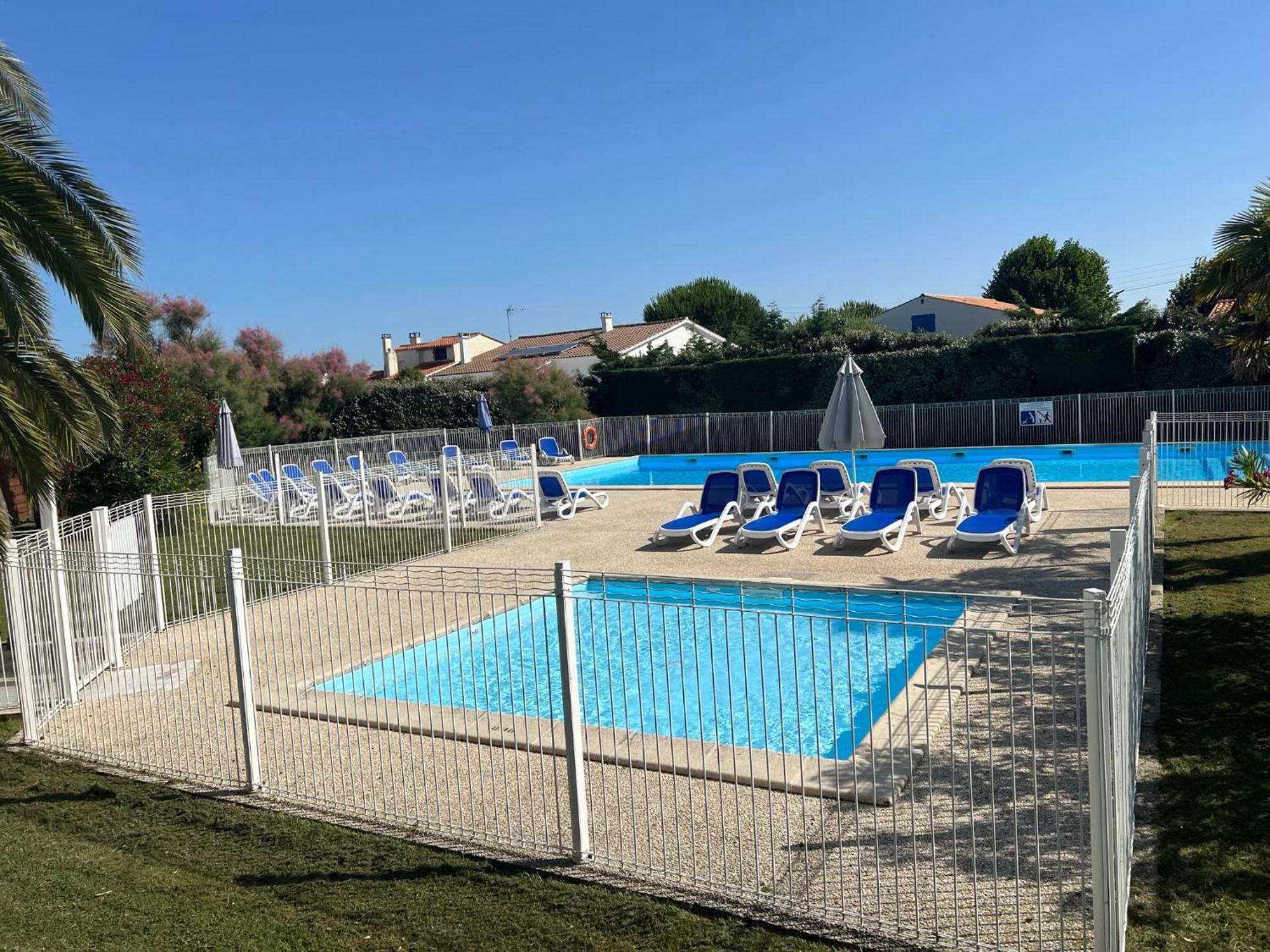 Les Amareyeurs - Ile D'Oleron - Maison Classee 3 Etoiles Avec Piscine - Clim - Velos Le Chateau-d'Oleron Ngoại thất bức ảnh